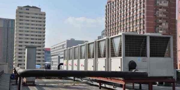 空氣能熱泵采暖一天要耗多少電？